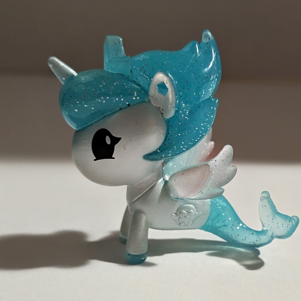 Tokidoki Mermicorno Starfall Gwen Sonic Wacky Pack Toy.